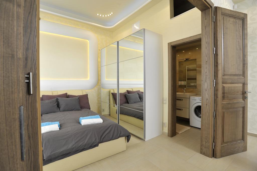Basilica Grand Luxury In The Historic Center Apartment